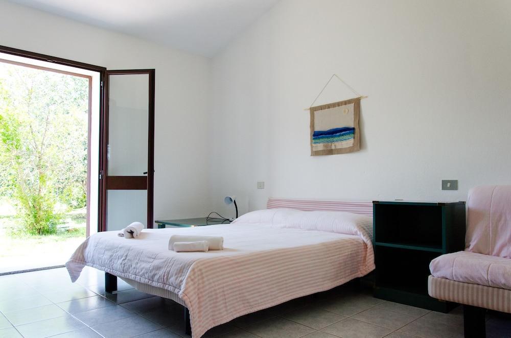 Residence Cort'E Accas Бари-Сардо Экстерьер фото