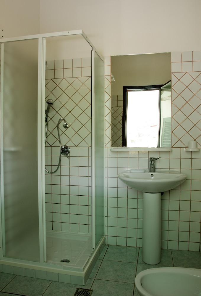 Residence Cort'E Accas Бари-Сардо Экстерьер фото